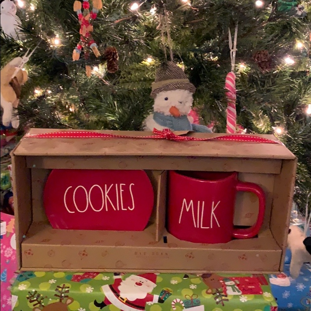 Rae Dunn Cookies and Milk Holiday Set